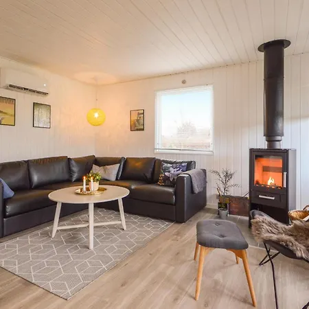 Ferienhaus Lovely In With Kitchen *