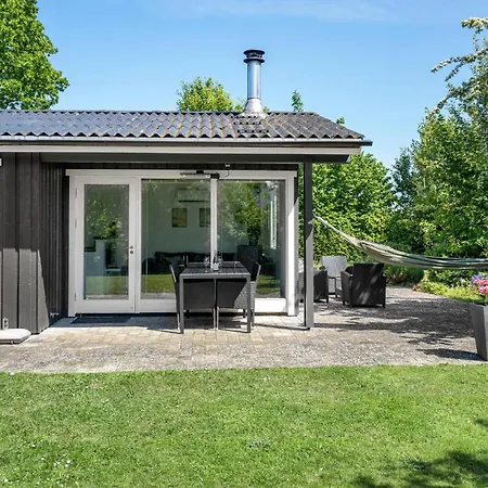 Ferienhaus Lovely In With Kitchen *