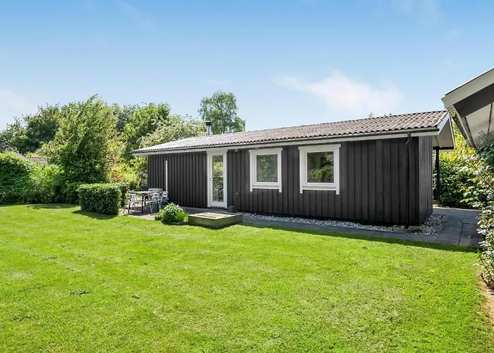 Vakantiehuis Lovely In With Kitchen